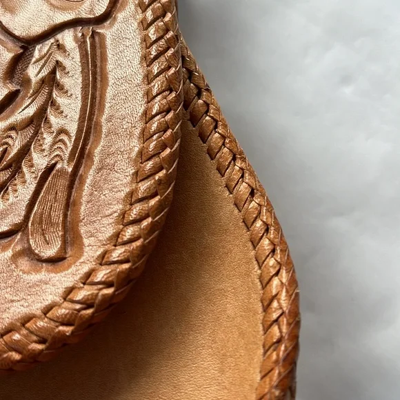 Vintage Tooled Unbranded Leather Purse - Picture 12 of 15